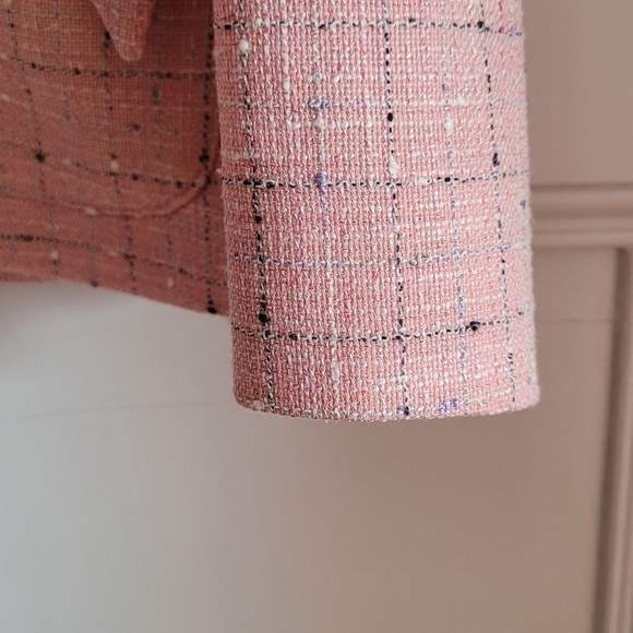 Hadleigh's Barbara Light Pink Tweed Blazer  Size 8 Luxurious Bow Back MSRP $3995 - Picture 9 of 12